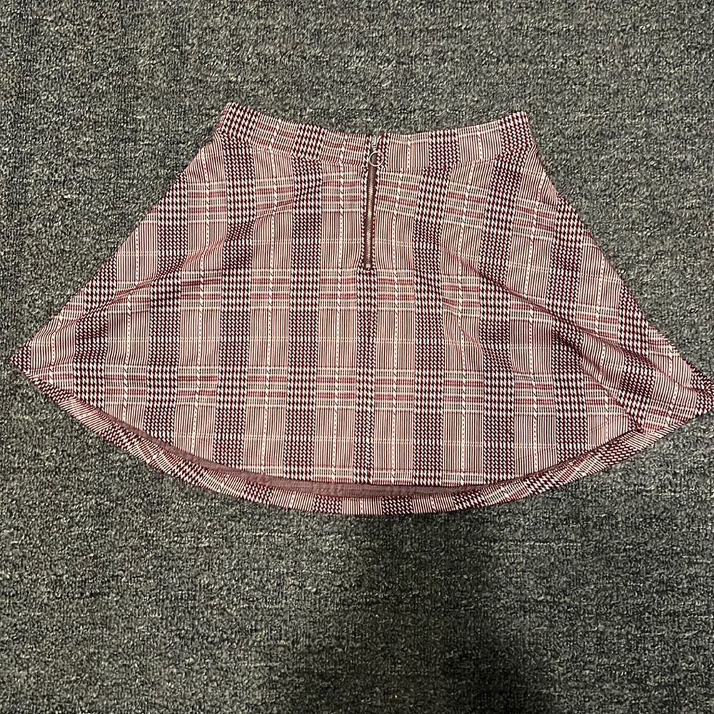 Cute patterned skirt medium